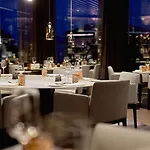 Hilton Park 4*