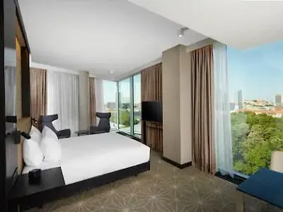 Hilton Park Talin