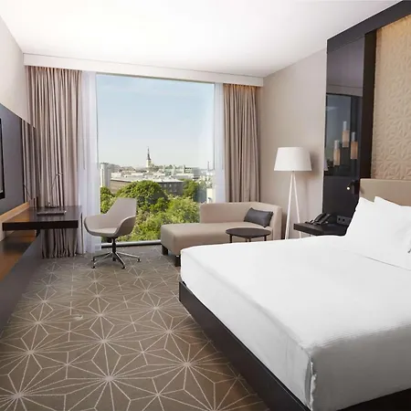 Hilton Park Hotel 4*