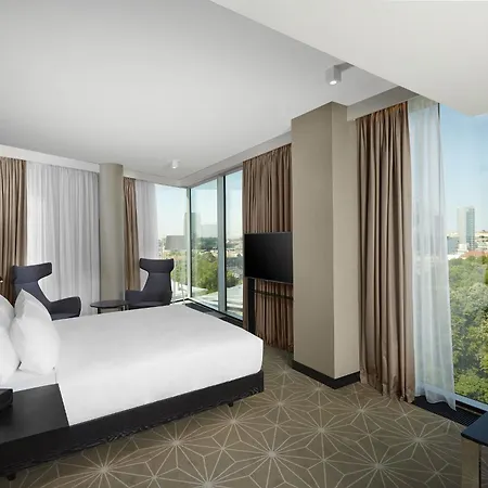 Hilton Park Reval
