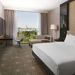 Hilton Park 4*