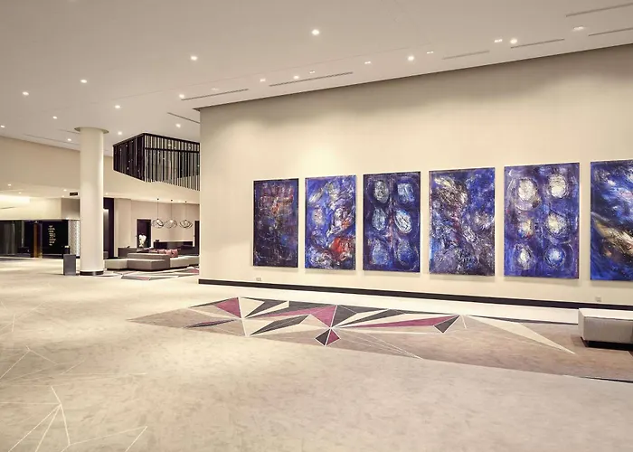 Отель Hilton Park