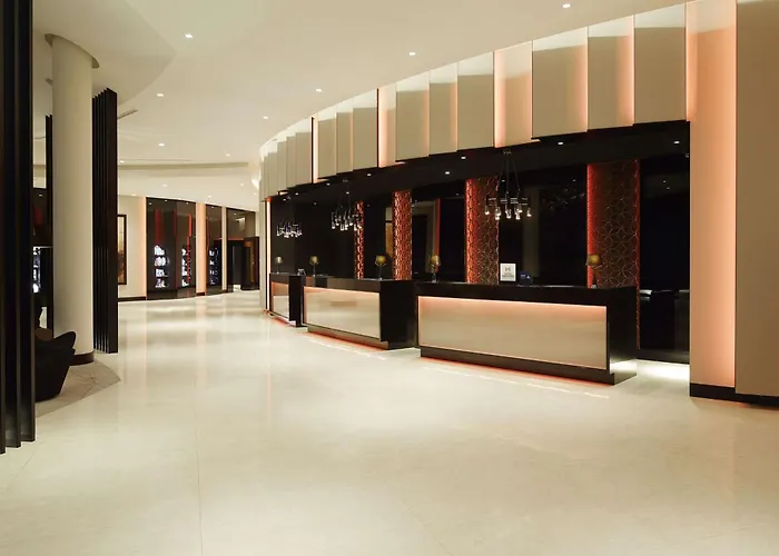 Отель Hilton Park